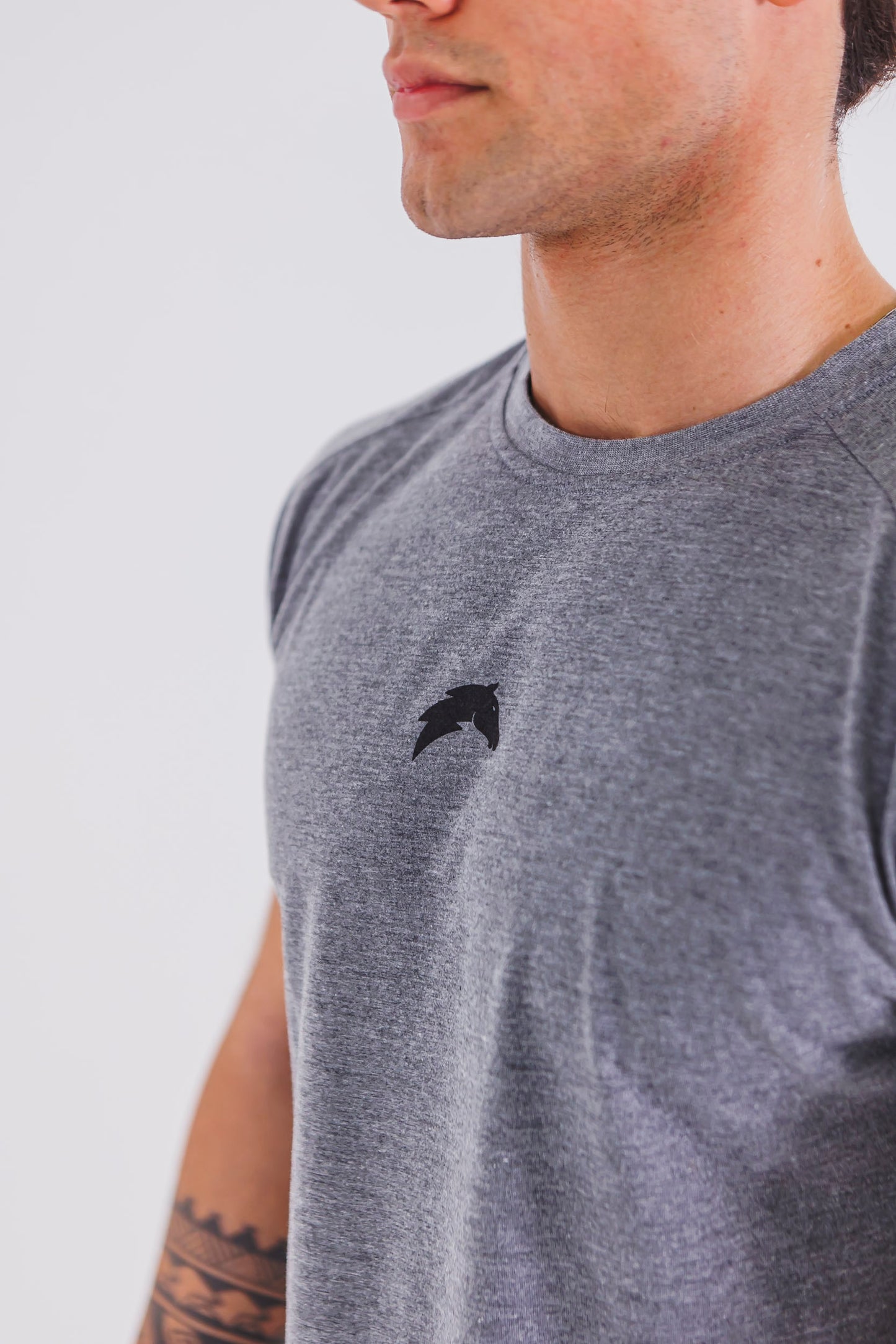Performace Tee - Grigio